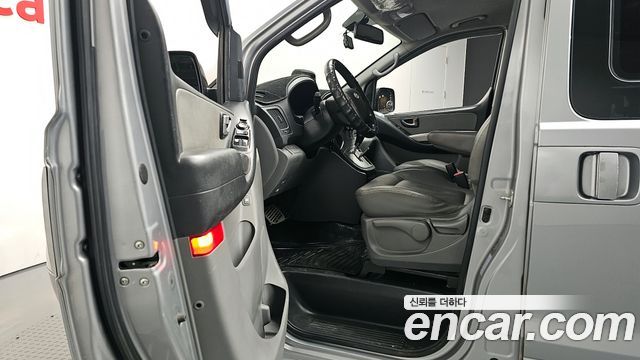 Hyundai Starex 2014 thumb 10