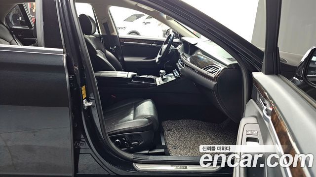 Genesis G90 2020 thumb 12