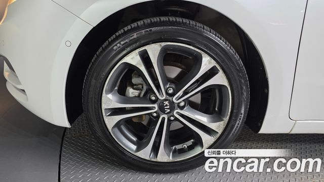 Kia K3 2012 thumb 6