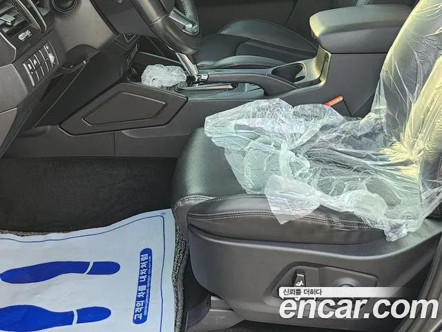 SsangYong Rexton 2021 thumb 6