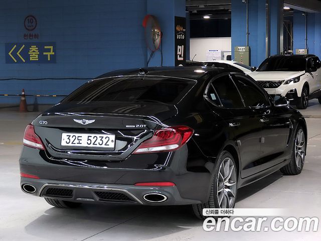 Genesis G70 2019 thumb 5