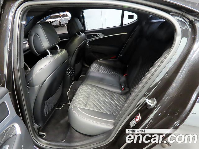 Genesis G70 2019 thumb 8