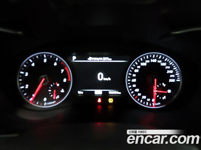 Genesis G70 2019 thumb 11