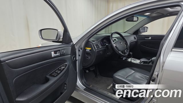 Hyundai Genesis 2012 thumb 10