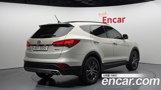 Hyundai Santa Fe 2012 thumb 3