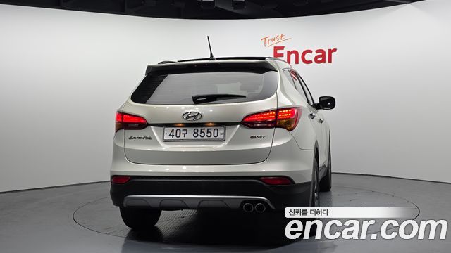 Hyundai Santa Fe 2012 thumb 5