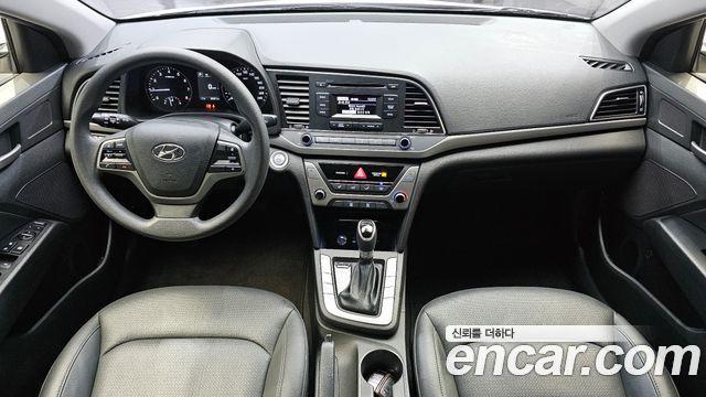 Hyundai Avante 2017 thumb 8