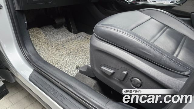 Kia Sorento 2019 thumb 12