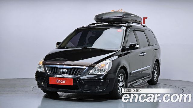Kia Carnival 2013 thumb 2