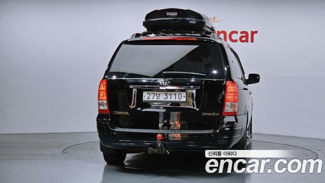 Kia Carnival 2013 thumb 5