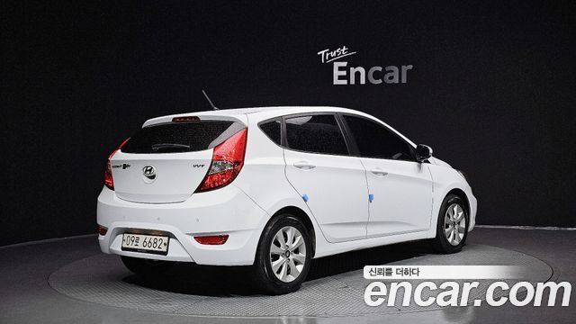 Hyundai Accent 2017 thumb 3