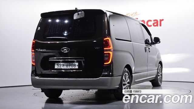 Hyundai Starex 2018 thumb 3
