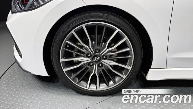 Hyundai Avante 2016 thumb 5