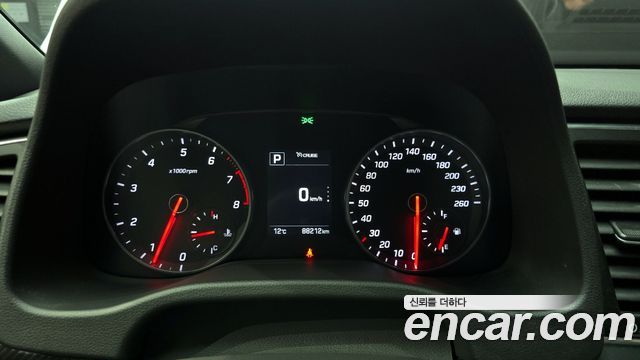 Hyundai Avante 2016 thumb 8