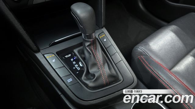 Hyundai Avante 2016 thumb 9