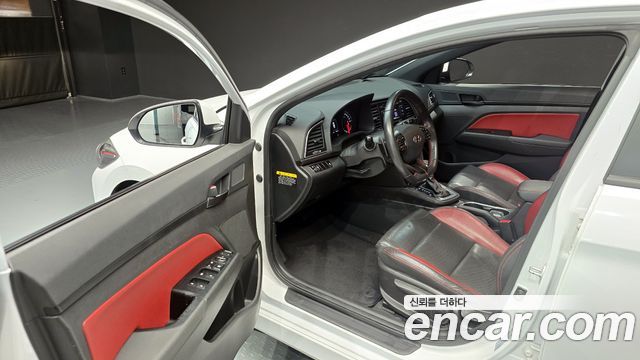Hyundai Avante 2016 thumb 11