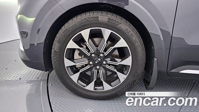 Kia Carnival 2021 thumb 6