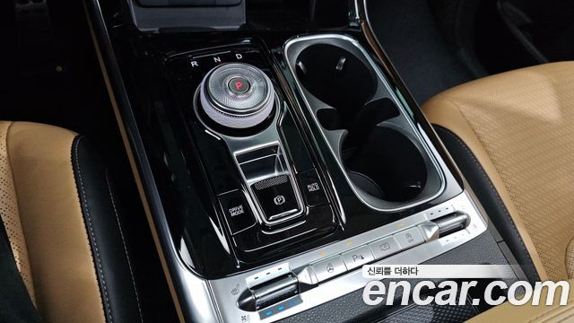 Kia Carnival 2021 thumb 10