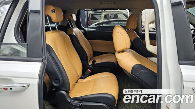 Kia Carnival 2020 thumb 11