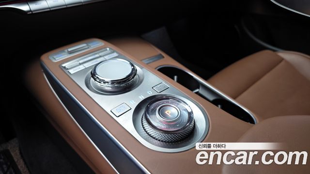 Genesis GV70 2022 thumb 9