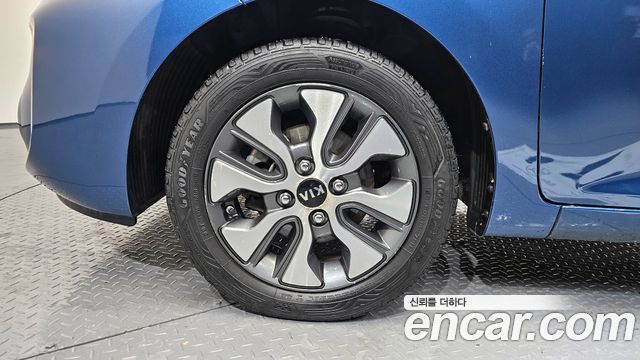 Kia Morning 2016 thumb 6