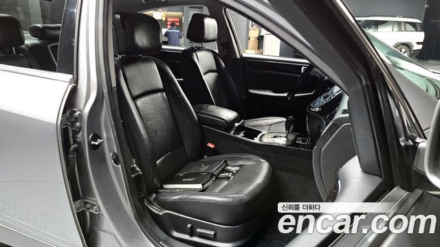 Hyundai Genesis 2013 thumb 10