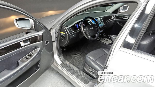 Hyundai Genesis 2013 thumb 11