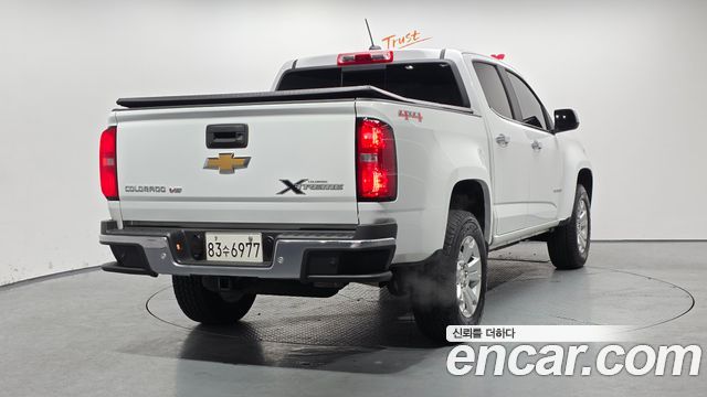 Chevrolet Colorado 2020 thumb 3