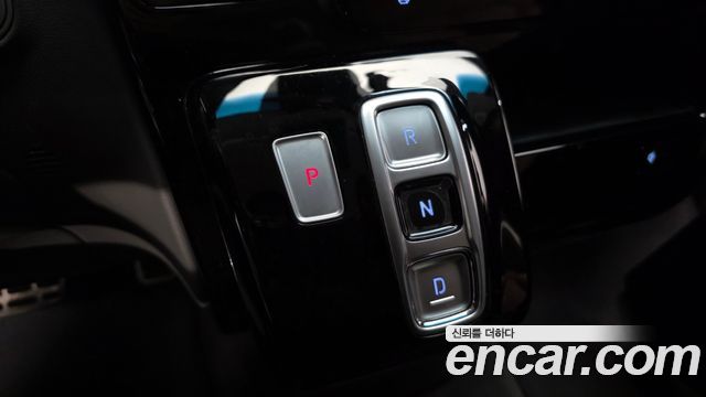 Hyundai Staria 2021 thumb 9