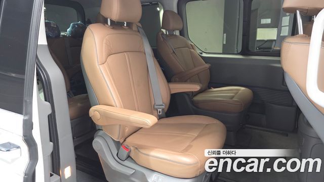 Hyundai Staria 2021 thumb 12