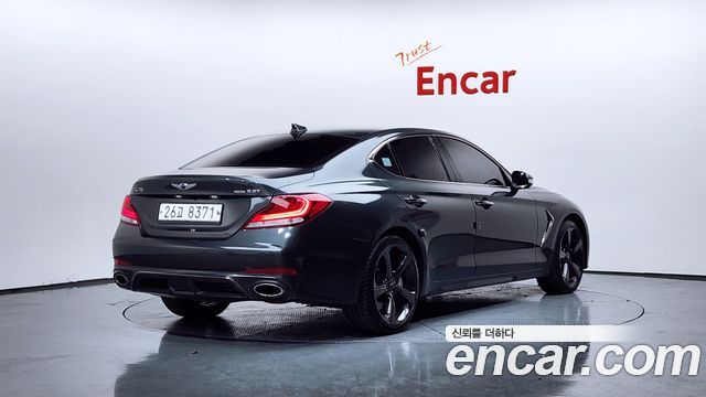 Genesis G70 2019 thumb 3