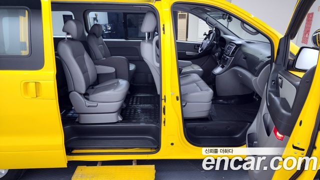 Hyundai Starex 2016 thumb 12