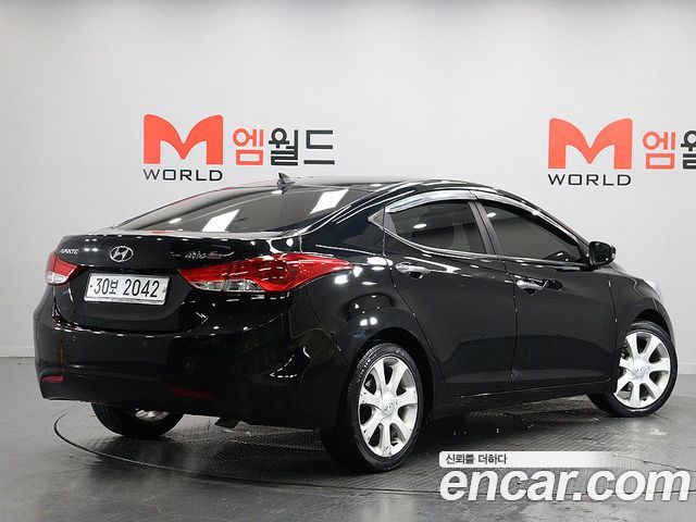Hyundai Avante 2010 thumb 4