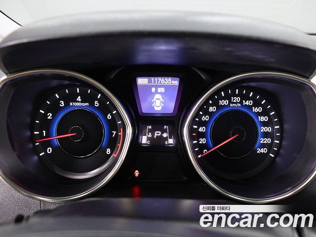 Hyundai Avante 2010 thumb 6