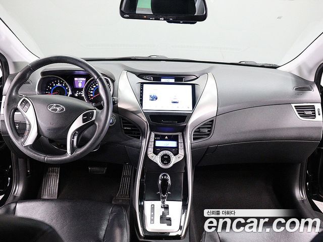 Hyundai Avante 2010 thumb 12