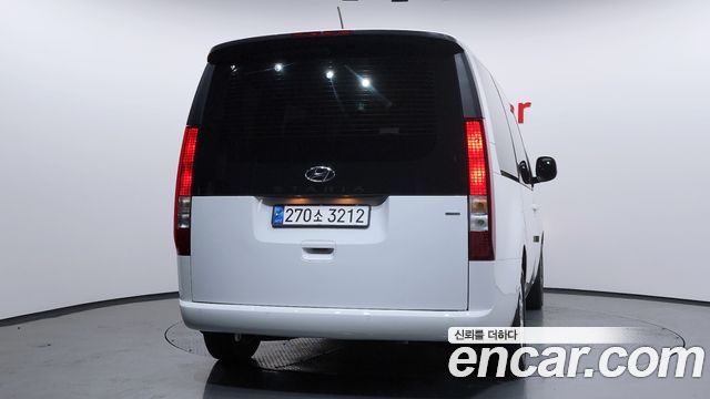 Hyundai Staria 2022 thumb 5