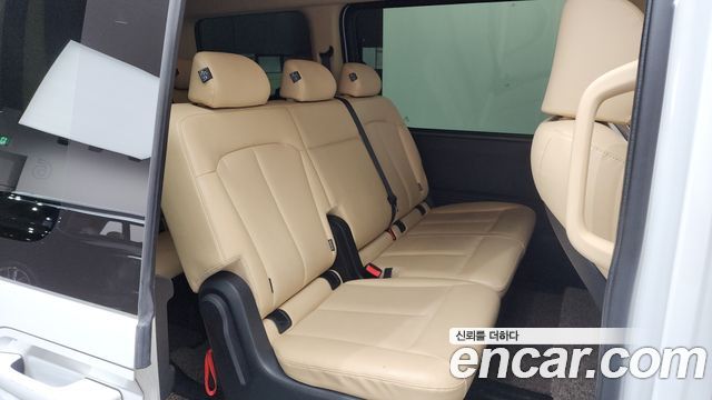 Hyundai Staria 2022 thumb 12