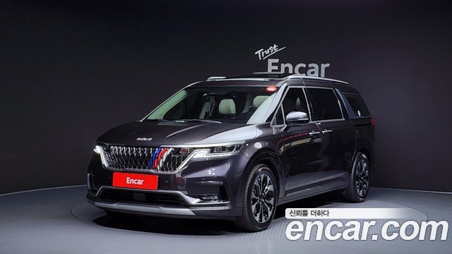 Kia Carnival 2021 thumb 2