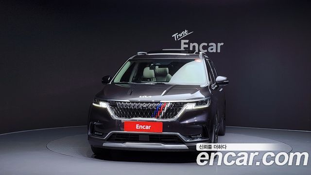 Kia Carnival 2021 thumb 4