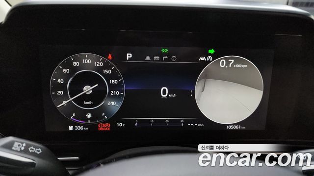Kia Carnival 2021 thumb 9