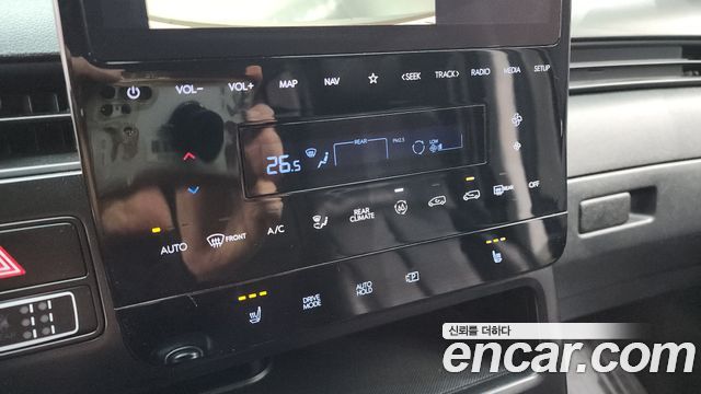 Hyundai Staria 2022 thumb 11