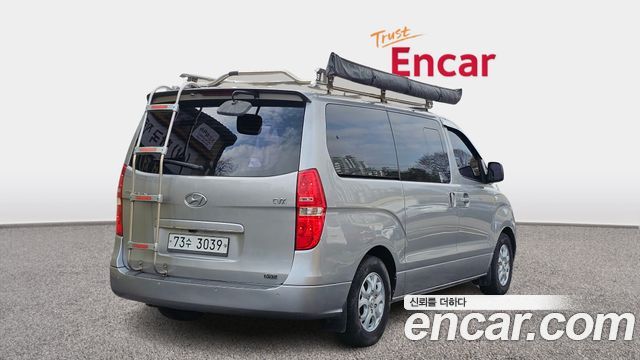 Hyundai Starex 2011 thumb 3