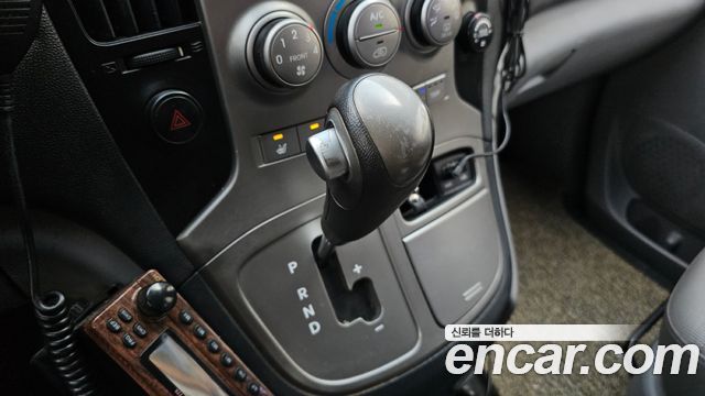Hyundai Starex 2011 thumb 9