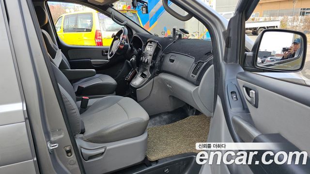 Hyundai Starex 2011 thumb 10