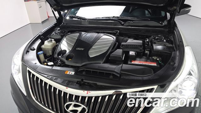 Hyundai Grandeur 2013 thumb 6