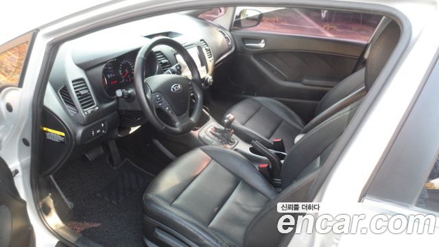 Kia K3 2013 thumb 8