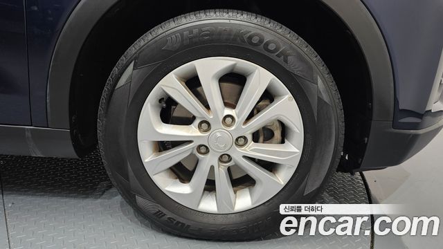 SsangYong Tivoli 2019 thumb 6