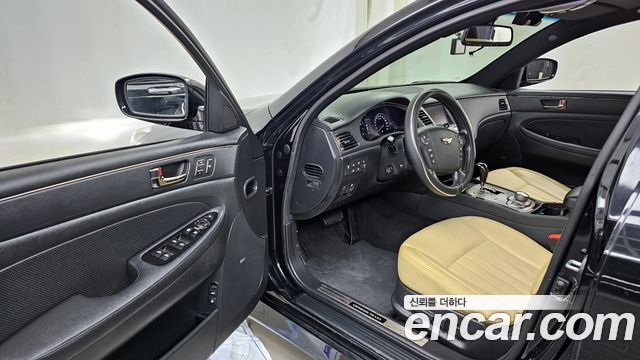 Hyundai Genesis 2011 thumb 11