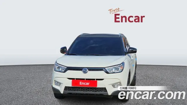 SsangYong Tivoli 2015 thumb 4