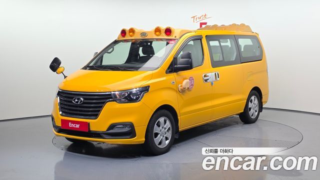 Hyundai Starex 2018 thumb 2